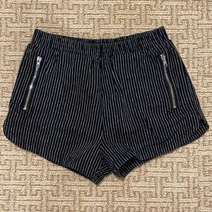 Forever 21 Black White Stripe Short